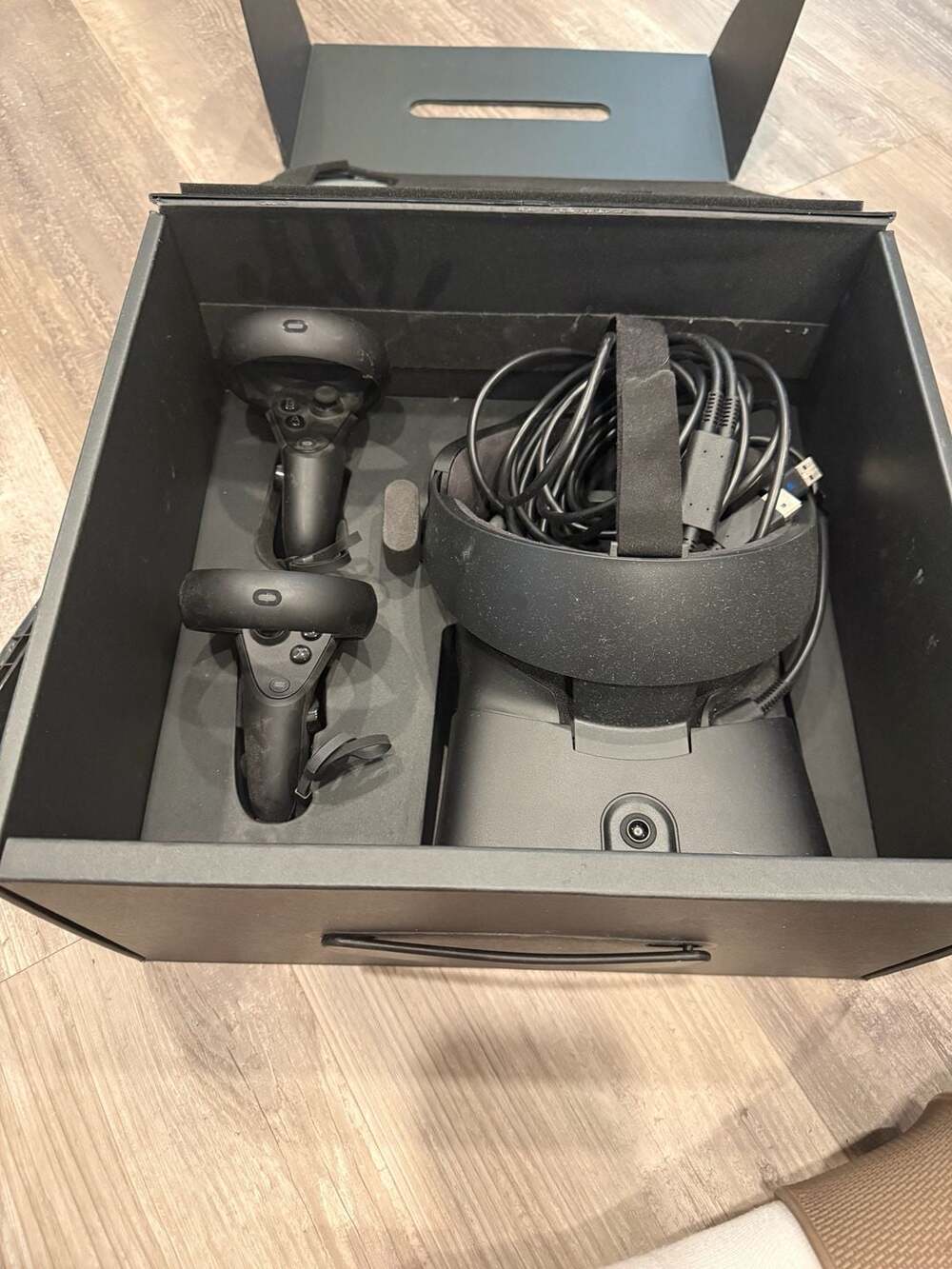 Oculus Rift S PC-Powered VR Gaming Headset with Controllers and Stand